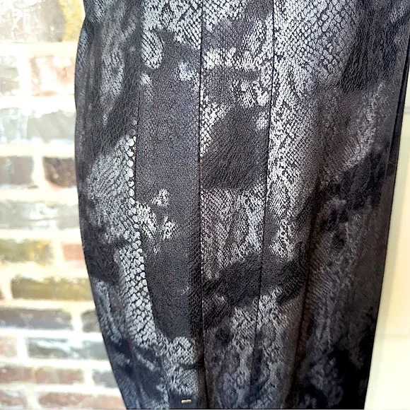 Catherine Malandrino Black Silver Reptile Sheath Dress Back Silver Zipper Sz M - Picture 3 of 10